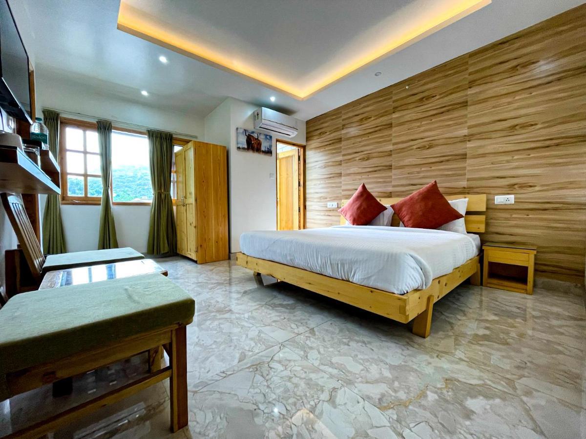The Wild Yak Hotel Mandi Exterior photo